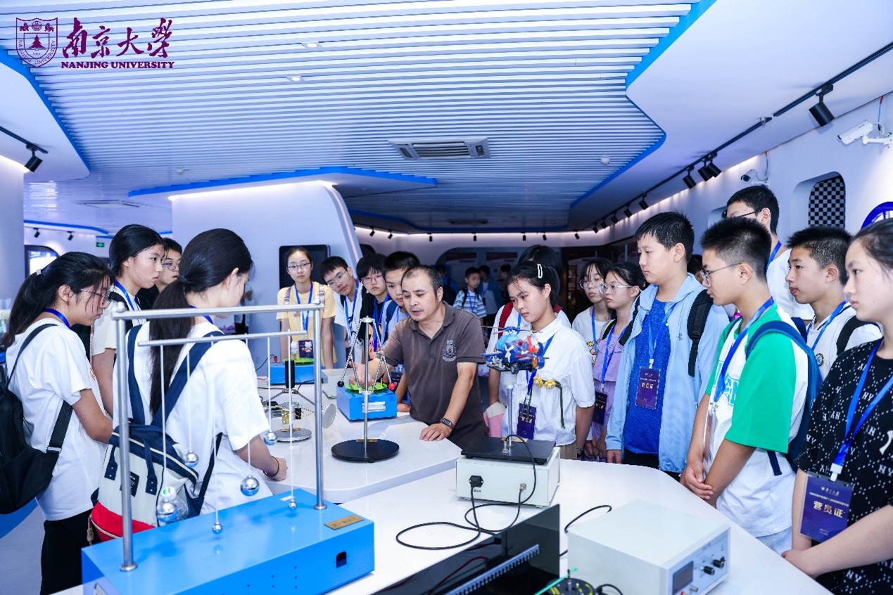 图片12.jpg 图片12.jpg